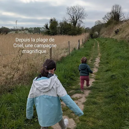 Lägenhet Spacieux Avec Terrasse Proche