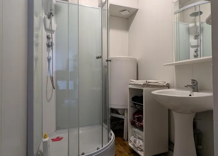 Spacieux Avec Terrasse Proche