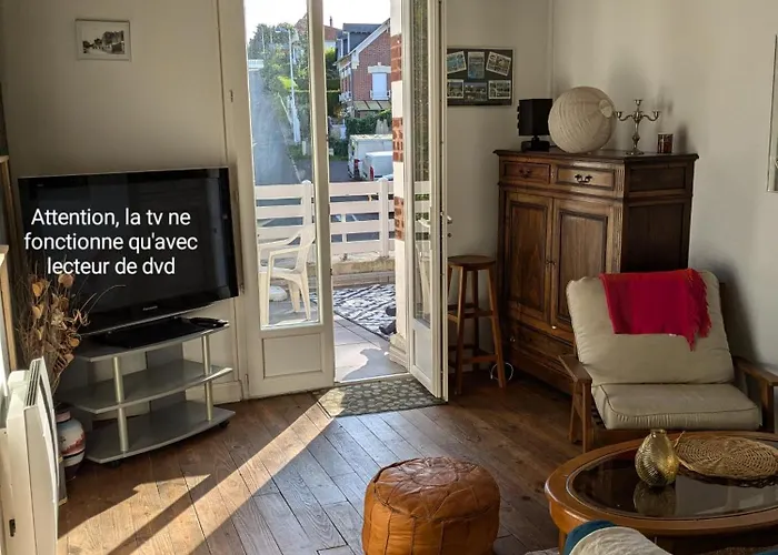 Spacieux Avec Terrasse Proche Apartamento